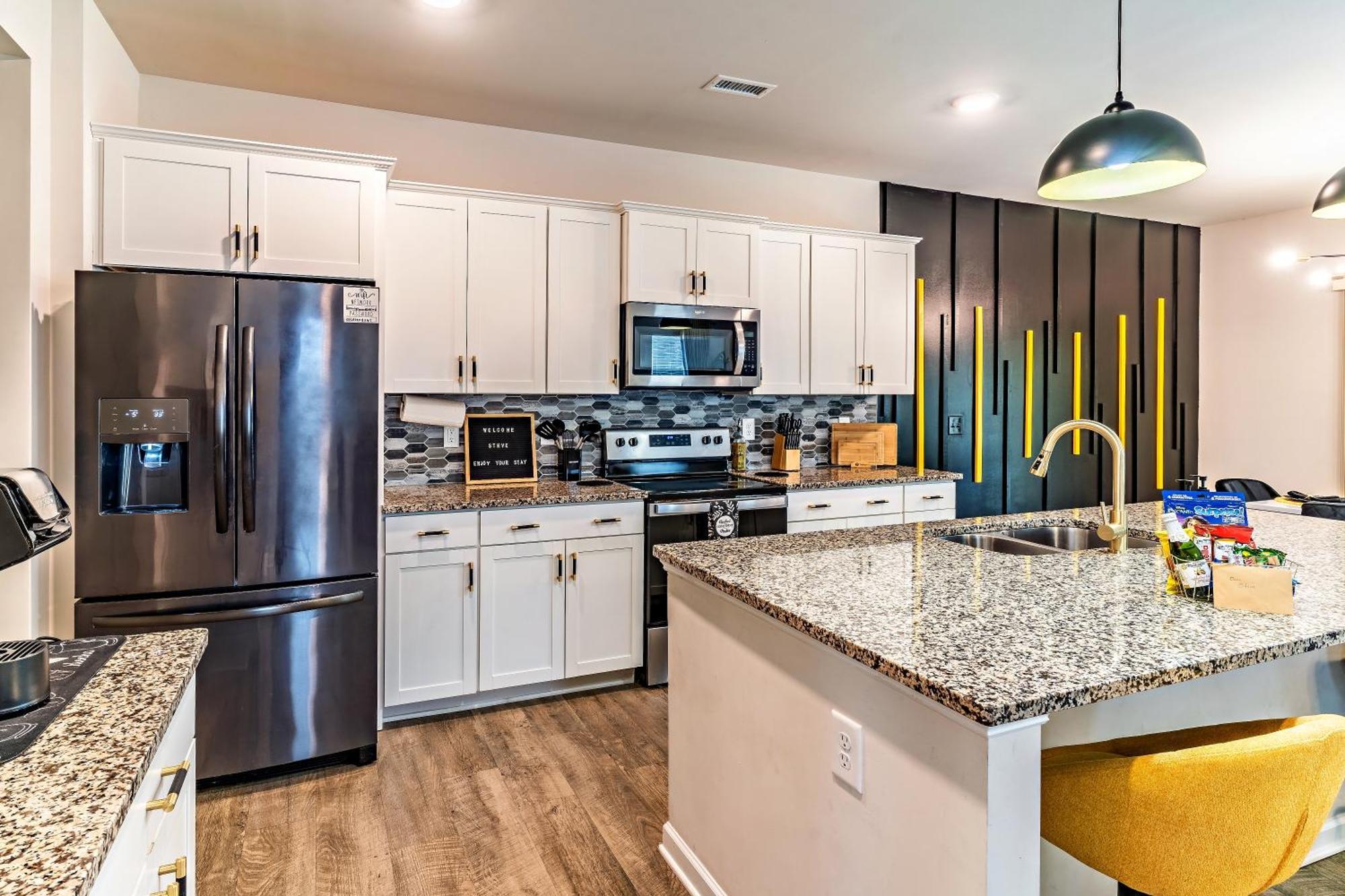 Villa Raleigh Luxe Family Retreat- 15 Min To Downtown, Kids Gear, Fast Wifi For Wfh, Ev & Pet Friendly Extérieur photo